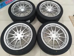 Enkei Racing Revolution NT03RR