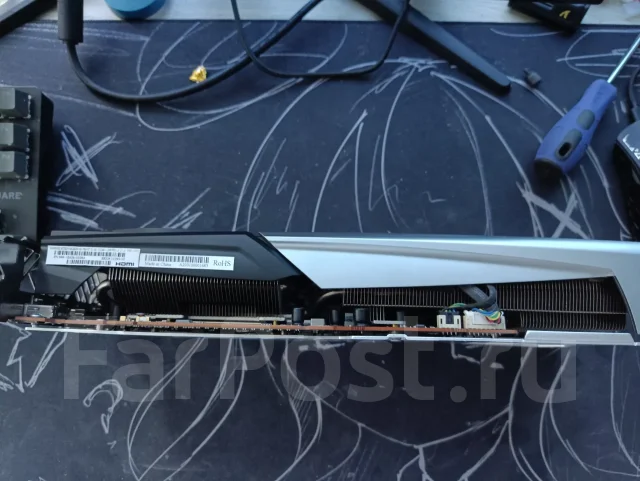 Radeon RX 5700 XT ����