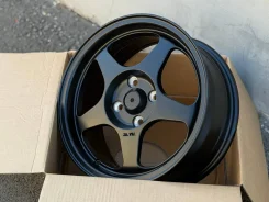 Desmond. 6.5x15", 4x100, ET35, �� 73,1���. ����