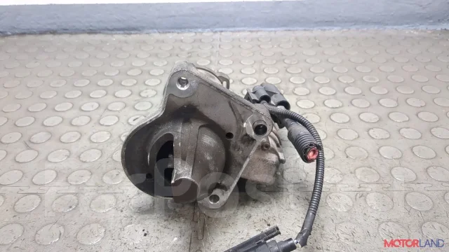 ������� Ford Focus 3 2011-2015 21441226 AV6N11000GC ����