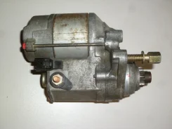������� Toyota Land Cruiser UZJ100 2UZFE 28100-50040 28100-50040 ����