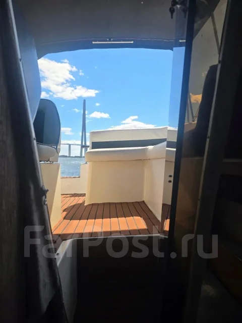 Bayliner. 1988 ���, ����� 7,4��., ��������� ���������, 300��.�., ������ ����