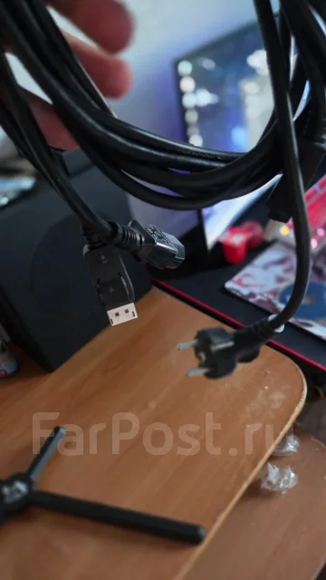 AOC. 31.5", ���������� �� (LCD, LED, QLED) ����