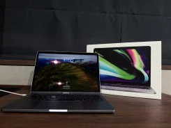 Apple MacBook Pro 13 2020. 13.3", 60����, ��� 8 ��, ���� 512���, WiFi: 1, Bluetooth: 1 ����