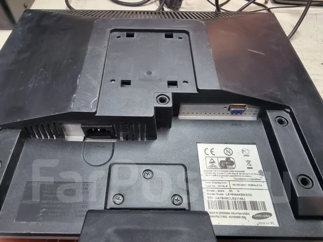 Samsung. 19" ����