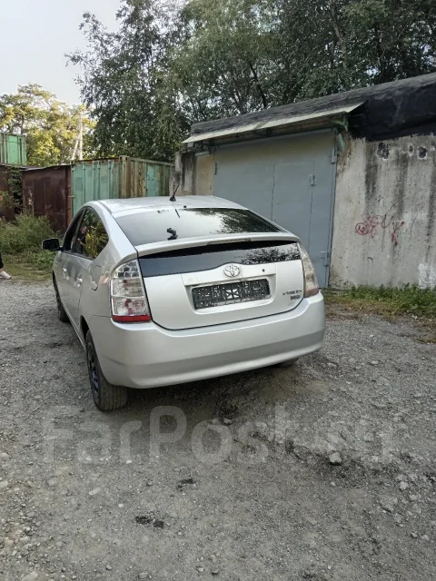 Toyota Prius ����