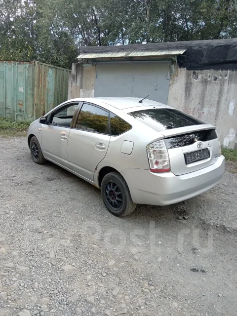 Toyota Prius ����