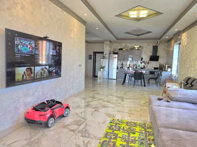 ��� � ������ ������. �-� �����, ��� 196��&sup2;, ������� 12����., ���, ����: �����������, ������������� 15 ���. �������� ����