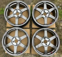 RAYS Volk Racing TE37 Saga SL