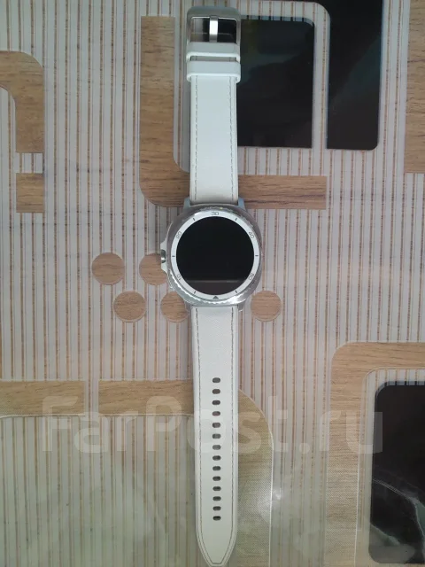 Samsung Galaxy Watch8 Classic. GPS ����