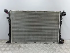 �������� ���������� Audi Q3 8K0121251L 8U CCZ 2.0 8K0121251L ����
