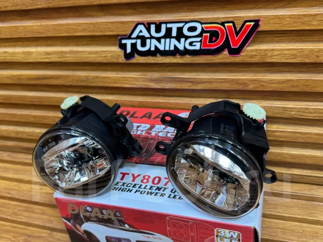 �������������� Toyota ������������� LED 8122012230 ����