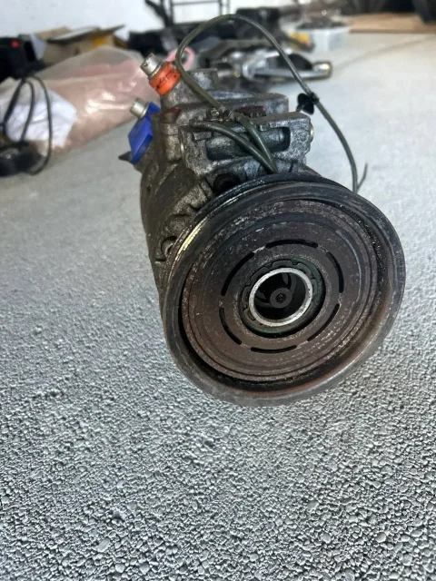 Audi ���������� ������������, 4�0260805� 4�0260805� ����