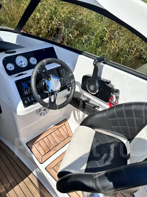 ���� Phoenix 600HT. 2023 ���, ����� 6��., ��������� ���������, 140��.�., ������ ����
