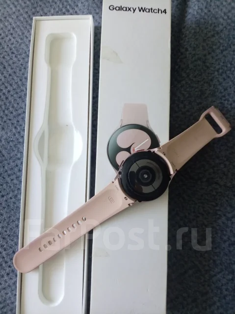 Samsung Galaxy Watch4 ����