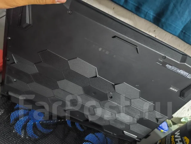 MSI Katana GF76 11UC. 17.3", 2,3����, ��� 40 ��, ���� 1 000���, WiFi: 1, Bluetooth: 1 ����