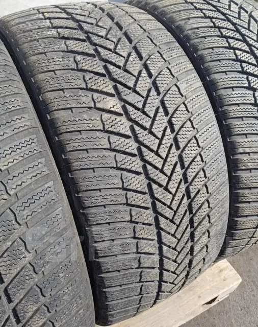 Bridgestone Blizzak LM-005