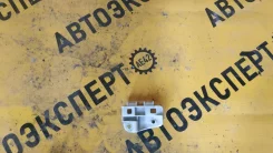 ��������� �������� ����� ���� Lexus RX, AGL10W 5213448030 5213448030 ����