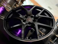 SSR GTV03. 8.5x19", 5x114.3, ET38 ����