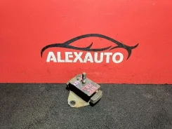 ������� ��������� Toyota Hiace, ������ 1236175100 ����