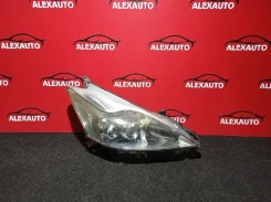 ���� Toyota Prius Alpha, ������ 4742 ����