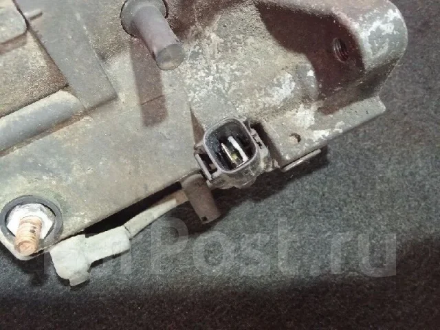 ������� Toyota Corolla 2810064140 ����