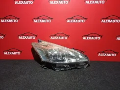 ���� Toyota Prius Alpha, ������ 4742 ����
