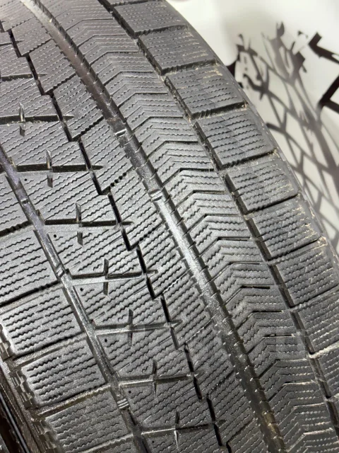 Bridgestone Blizzak VRX. ������, ��� �����, 2015 ���, �/�, ����� 5 % ����