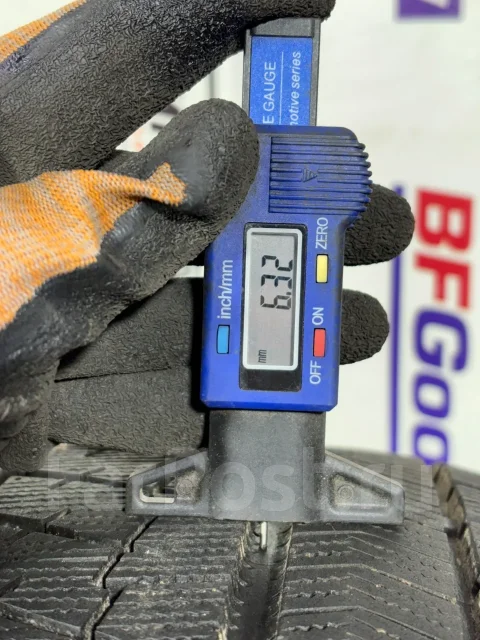 Bridgestone Blizzak VRX. ������, ��� �����, 2015 ���, �/�, ����� 5 % ����
