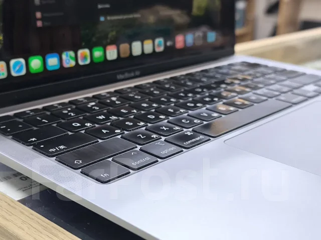 Apple MacBook Air 15. ��� 8 �� ����