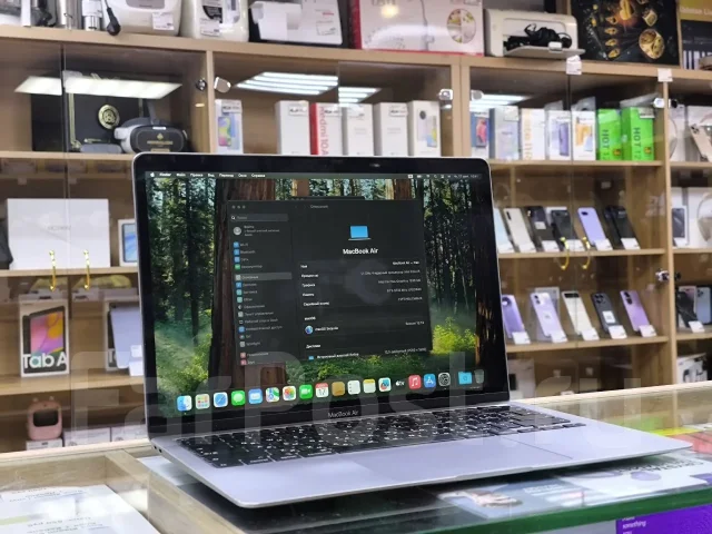 Apple MacBook Air 15. ��� 8 �� ����