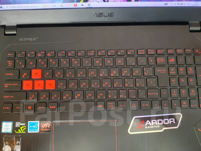 Asus ROG Strix. 2,8����, ��� 16 ��, ���� 800���, WiFi: 1, Bluetooth: 1 ����