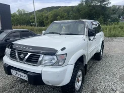 Nissan Safari ����