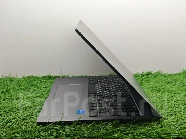Honor MagicBook X 16. 16", 2����, ��� 8 ��, ���� 512���, WiFi: 1, Bluetooth: 1, ����������� �� 4��. ����