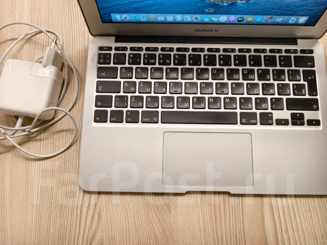 Apple MacBook Air 11 2012 Mid. 11", 1,8����, ��� 4 ��, ���� 64���, WiFi: 1, Bluetooth: 1, ����������� �� 3��. ����