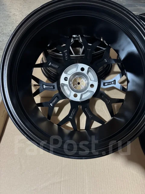 4 Racing. 7.0x16", 4x100, ET38, �� 73,1���. ����