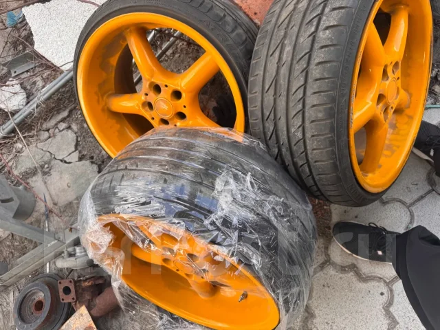 Brock. 8.5/9.5x18", 5x100, ET35/28, �� 73,1���. ����