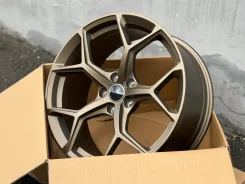 Audi. 8.5x19", 5x112, ET32, �� 66,6���. ����