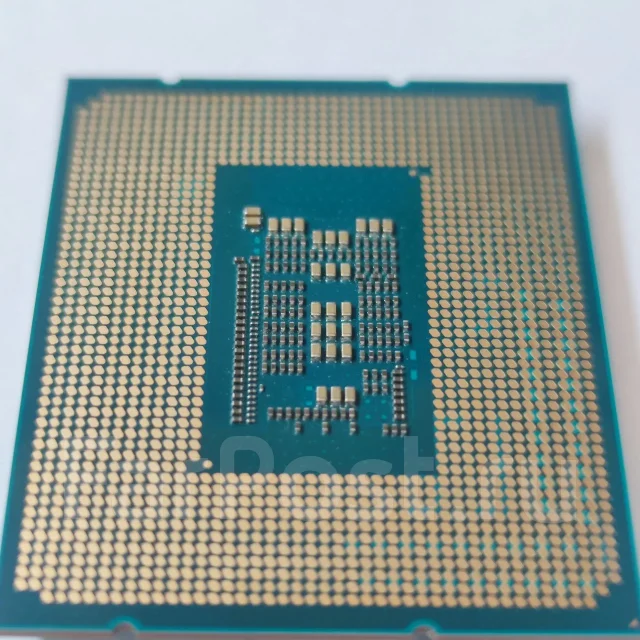Intel Pentium Gold G7400 ����