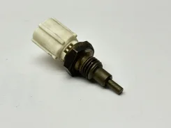 ������ ����������� ����������� �������� Toyota Camry 2019 894220D010 XV70 2AR 894220D010 ����