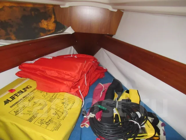 Sun Odyssey 32.2. ����� 9,8��., 2000 ���. ��� ����� �� ������������ ����