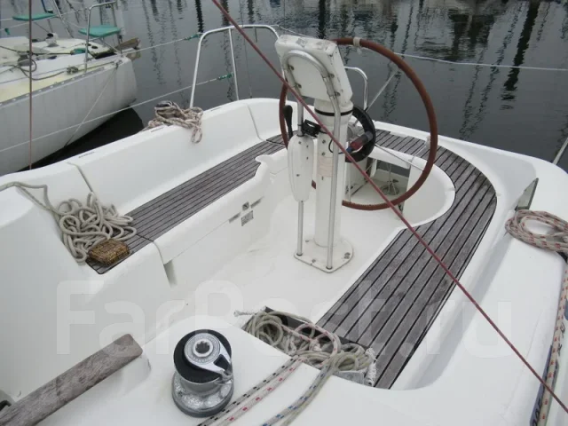 Sun Odyssey 32.2. ����� 9,8��., 2000 ���. ��� ����� �� ������������ ����
