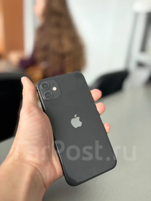 Apple iPhone 11. �/�, 64 ��, ������, 3G, 4G LTE ����
