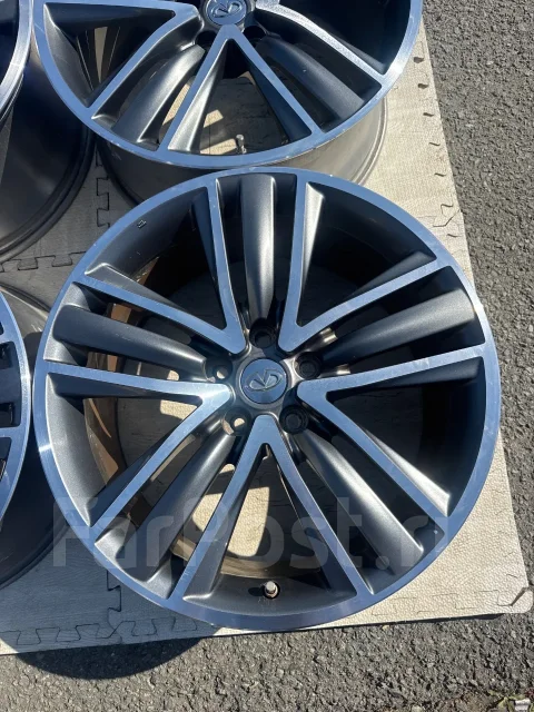 Infiniti. 8.5x19", 5x114.3, ET50, �� 66,1���. ����