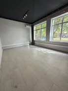 ���� ���� � ����� ������. 25��&sup2;, �����, ����� ����������� 8, �-� ������������, 1/2 ���� ����