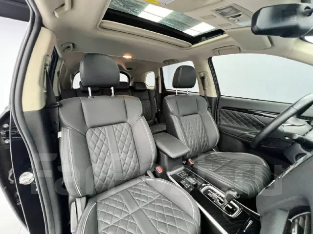 Mitsubishi Outlander. ��������, ��������, 2.0 (147��.�.), ������, �/�. ��� ����� �� ������������ ����