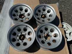 �����. 8.0x15", 6x139.7, ET-15, �� 110,1���. ����