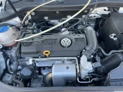 ��������� Volkswagen Passat 2013/12 03C100092 365 CAXA 03C100092 ����