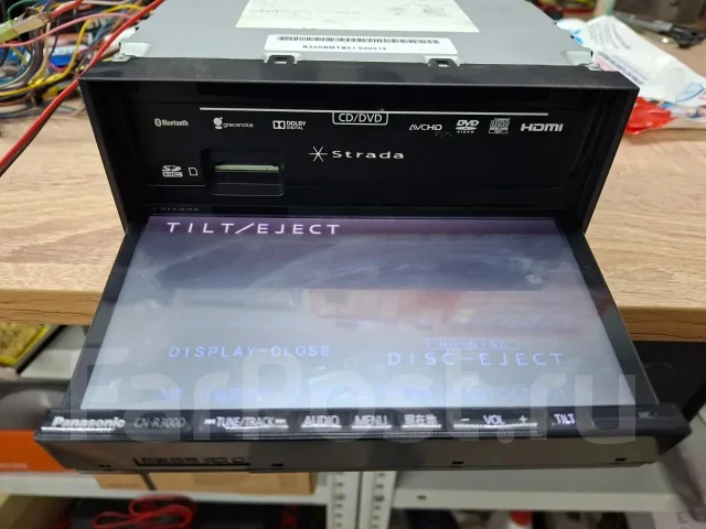 Panasonic CN-R300D ����