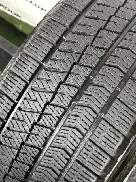Bridgestone Blizzak VRX2. ������, ��� �����, 2017 ���, �/�, ����� 5 % ����